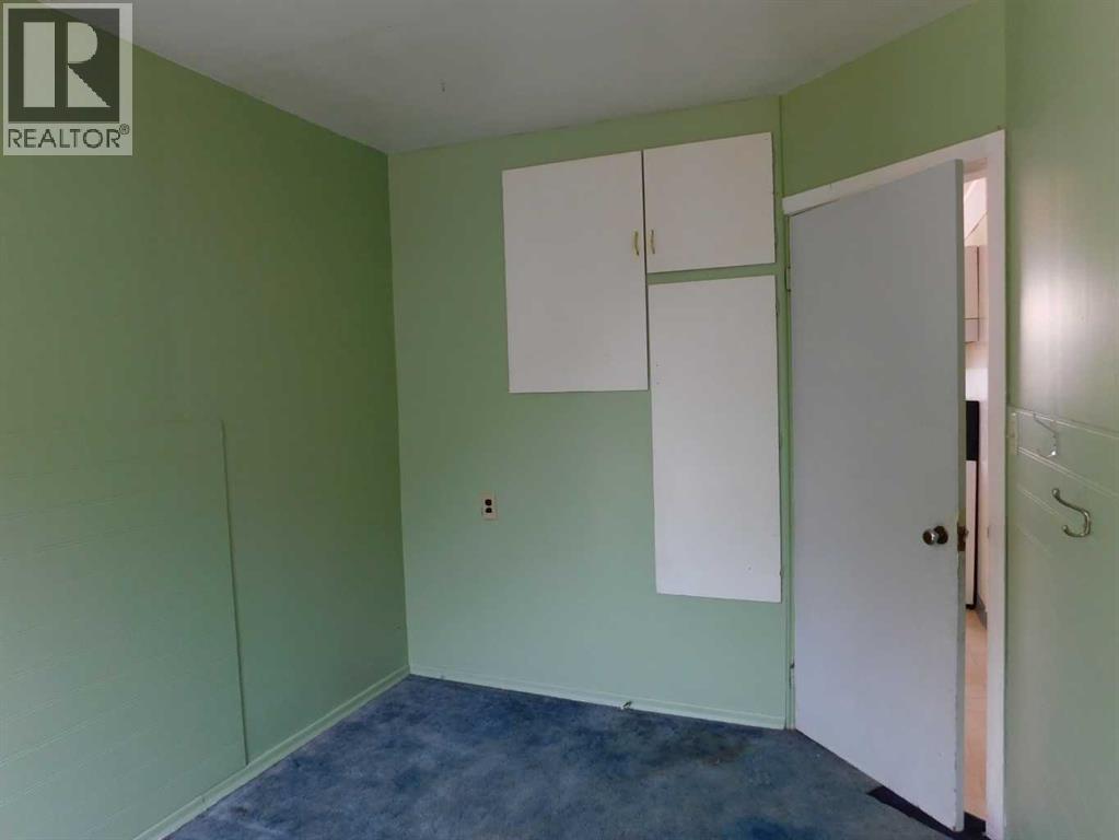122 44 Avenue W, Claresholm, Alberta  T0l 0T0 - Photo 12 - A2334541