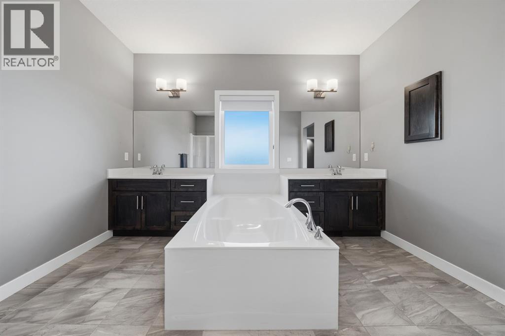 2632 Ravenslea Gardens SE, Airdrie, Alberta  T4A 0T2 - Photo 16 - A2335075