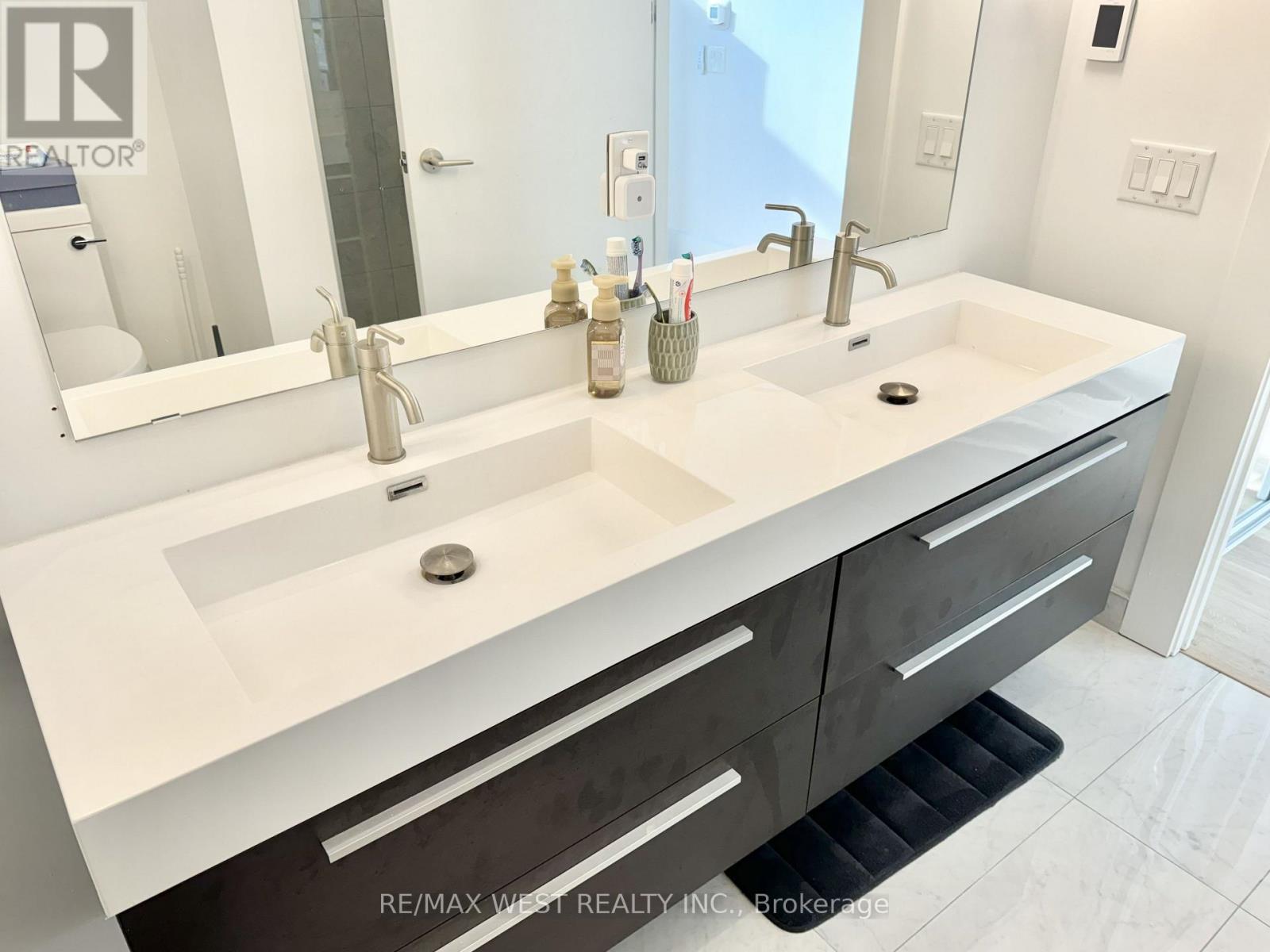 4603 - 39 Roehampton Avenue, Toronto, Ontario  M4P 1P9 - Photo 27 - C13632136