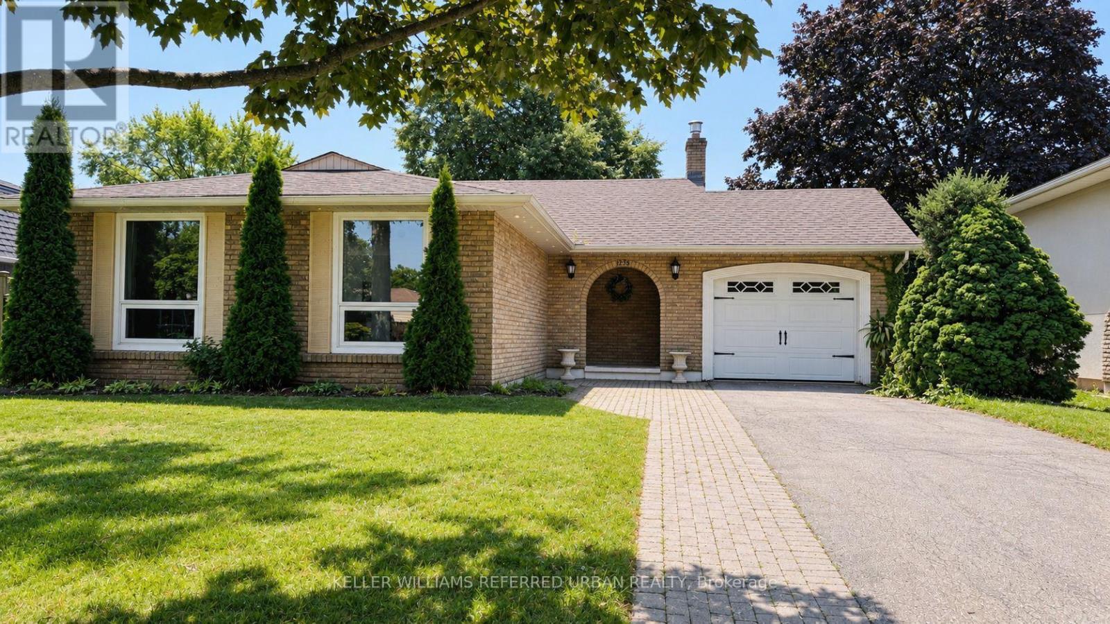 2255 Urwin Crescent, Oakville, Ontario  L6L 2T3 - Photo 1 - W13639310
