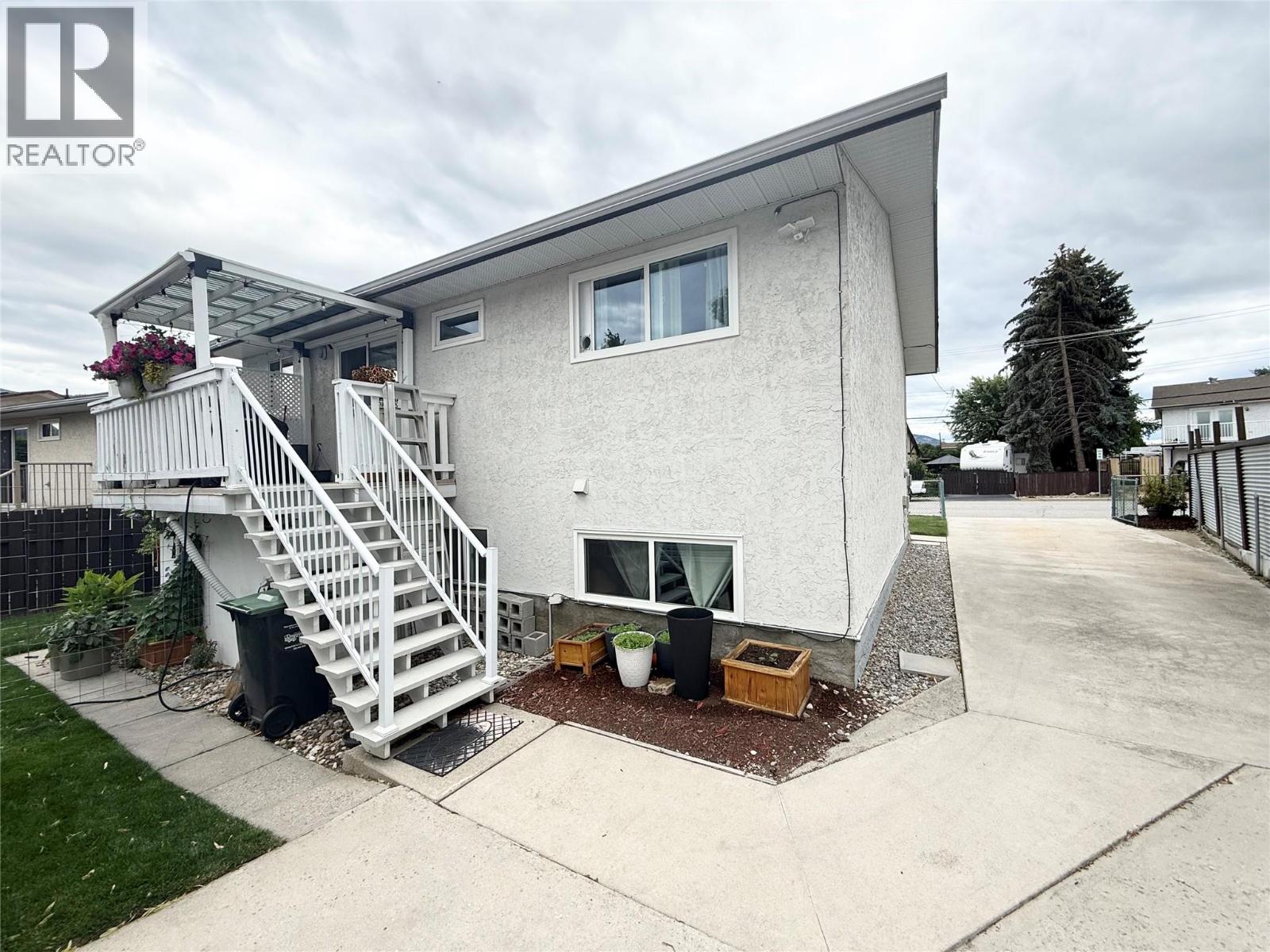20 Green Avenue, Penticton, British Columbia  V2A 7Z2 - Photo 8 - 10393600