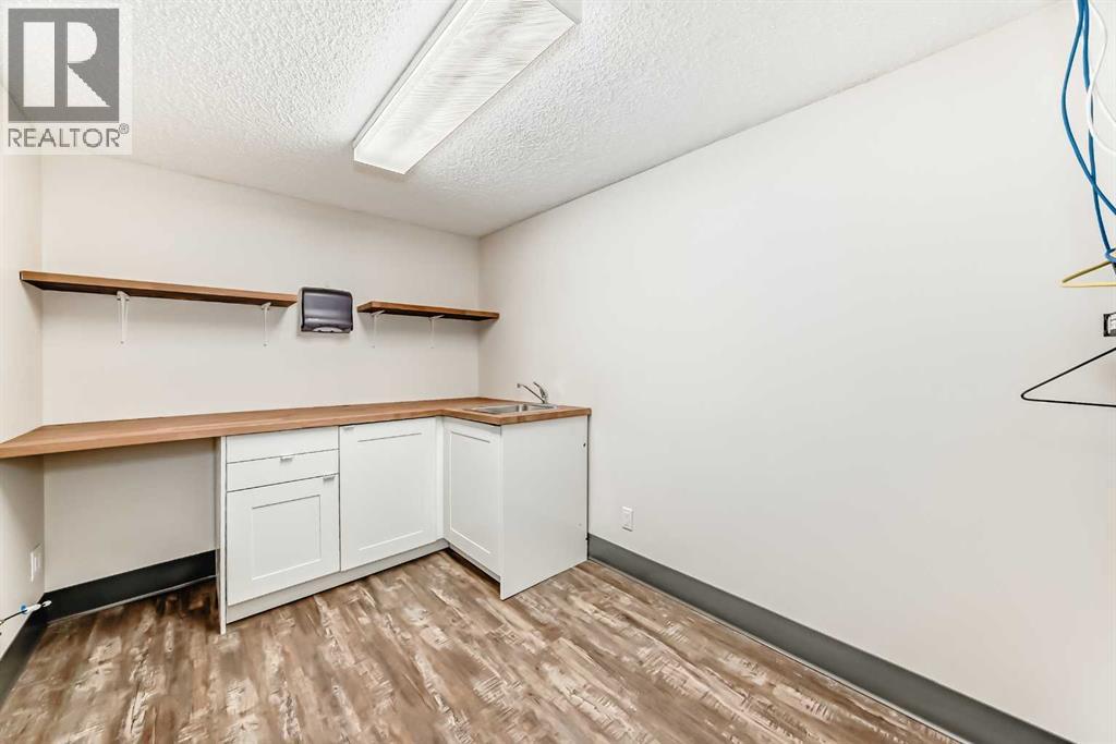 200, 2139 4 Avenue NW, Calgary, Alberta  T2N 0N6 - Photo 15 - A2285509