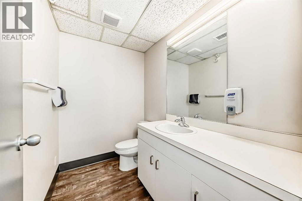 200, 2139 4 Avenue NW, Calgary, Alberta  T2N 0N6 - Photo 18 - A2285509