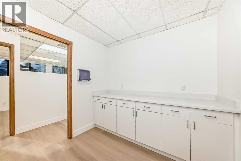 Lower, 2139 4 Avenue NW, Calgary, Alberta  T2N 0N6 - Photo 5 - A2286604