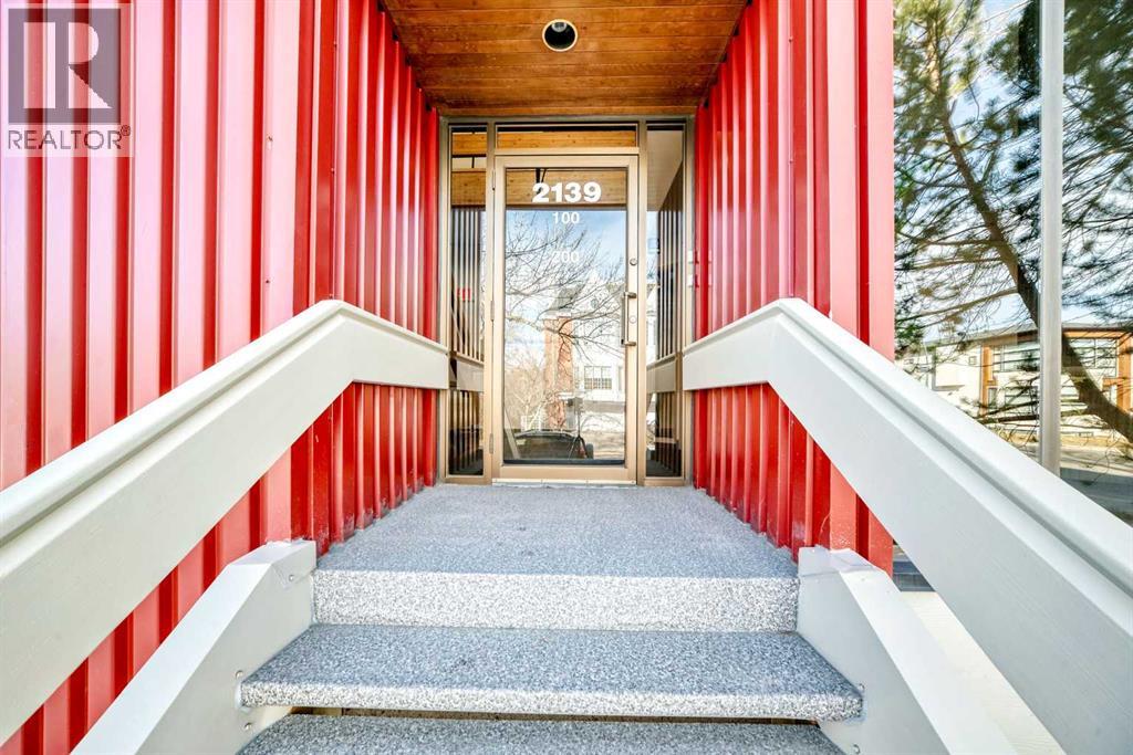 Lower, 2139 4 Avenue NW, Calgary, Alberta  T2N 0N6 - Photo 2 - A2286604