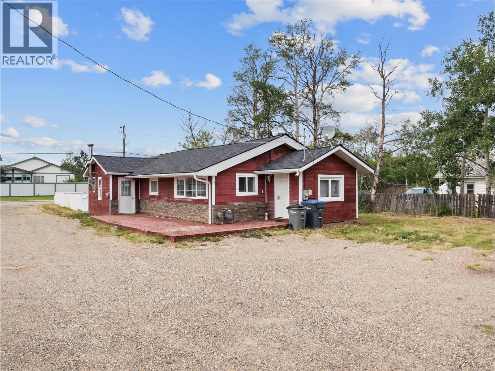10744 17 Street, Dawson Creek, British Columbia