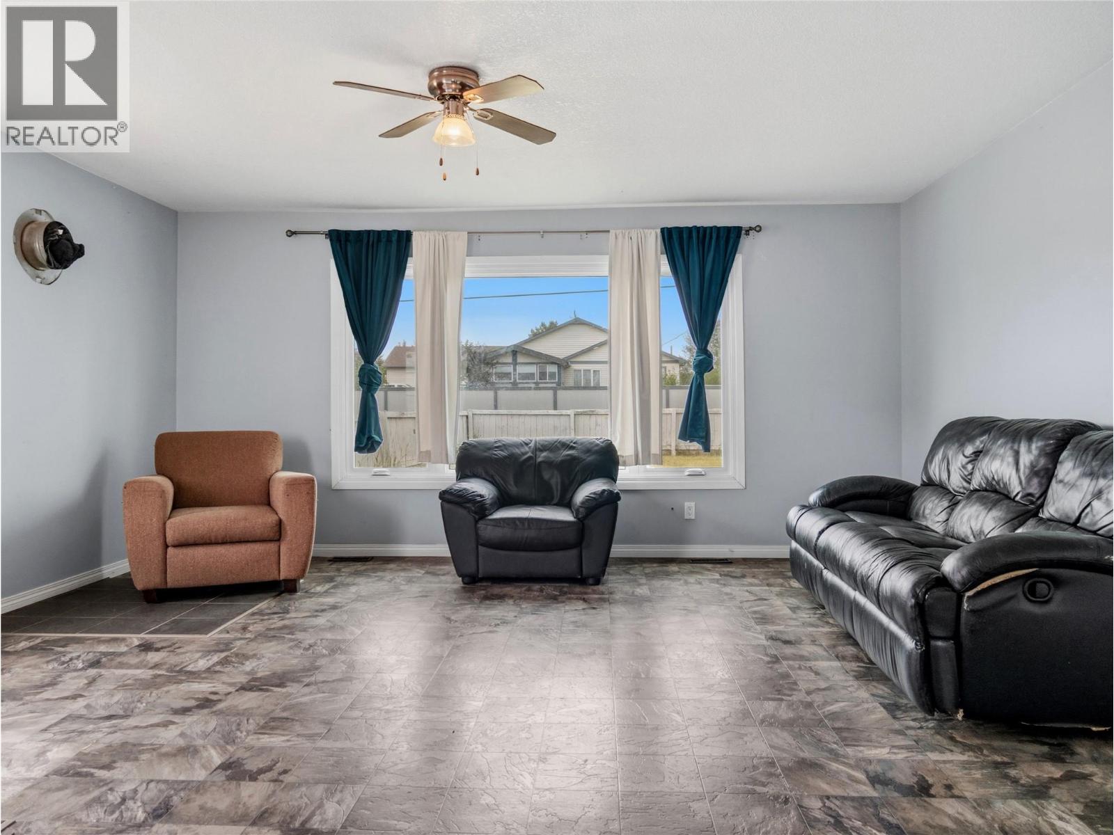 10744 17 Street, Dawson Creek, British Columbia  V1G 4C5 - Photo 22 - 10396817