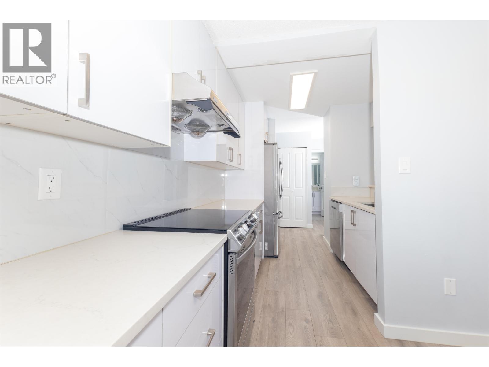 401 8120 Colonial Drive, Richmond, British Columbia  V7C 4V2 - Photo 5 - R3152323