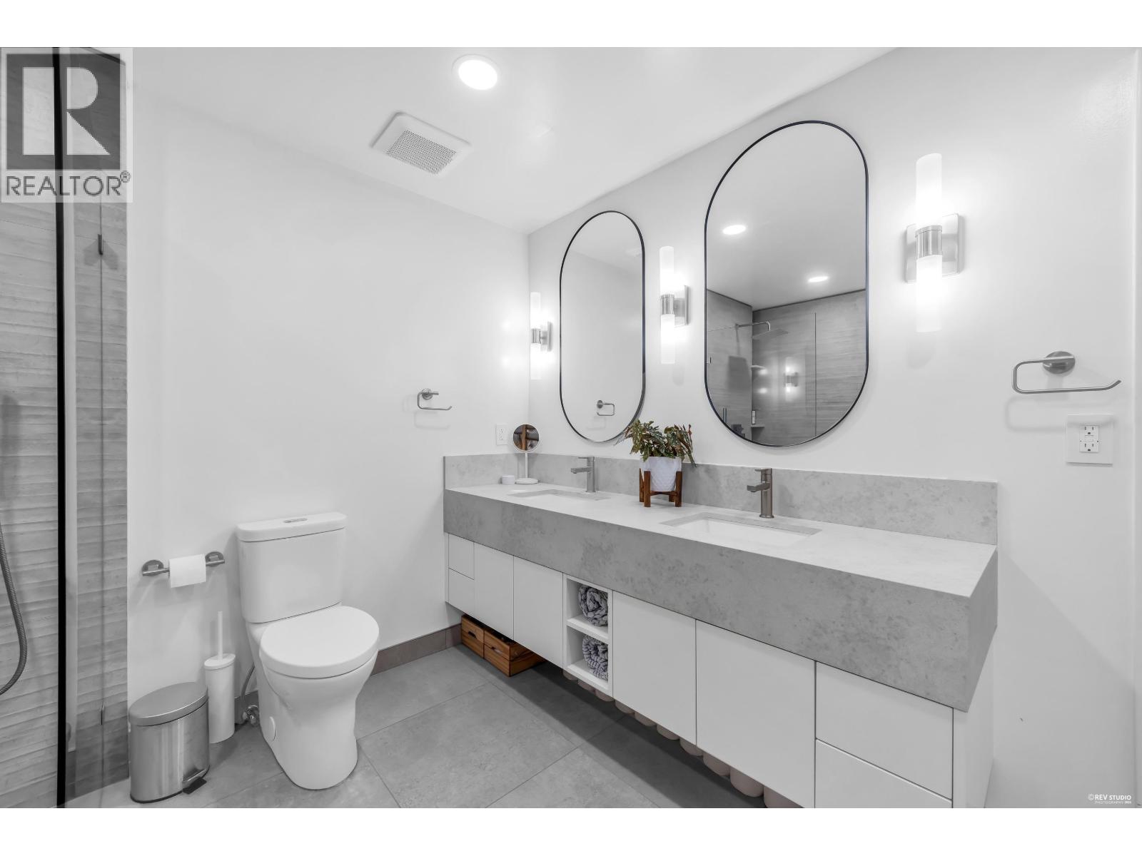 604 1500 OSTLER COURT
