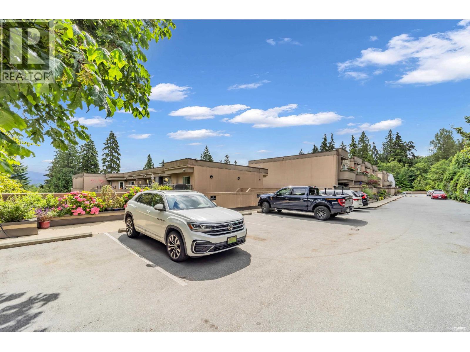 604 1500 OSTLER COURT