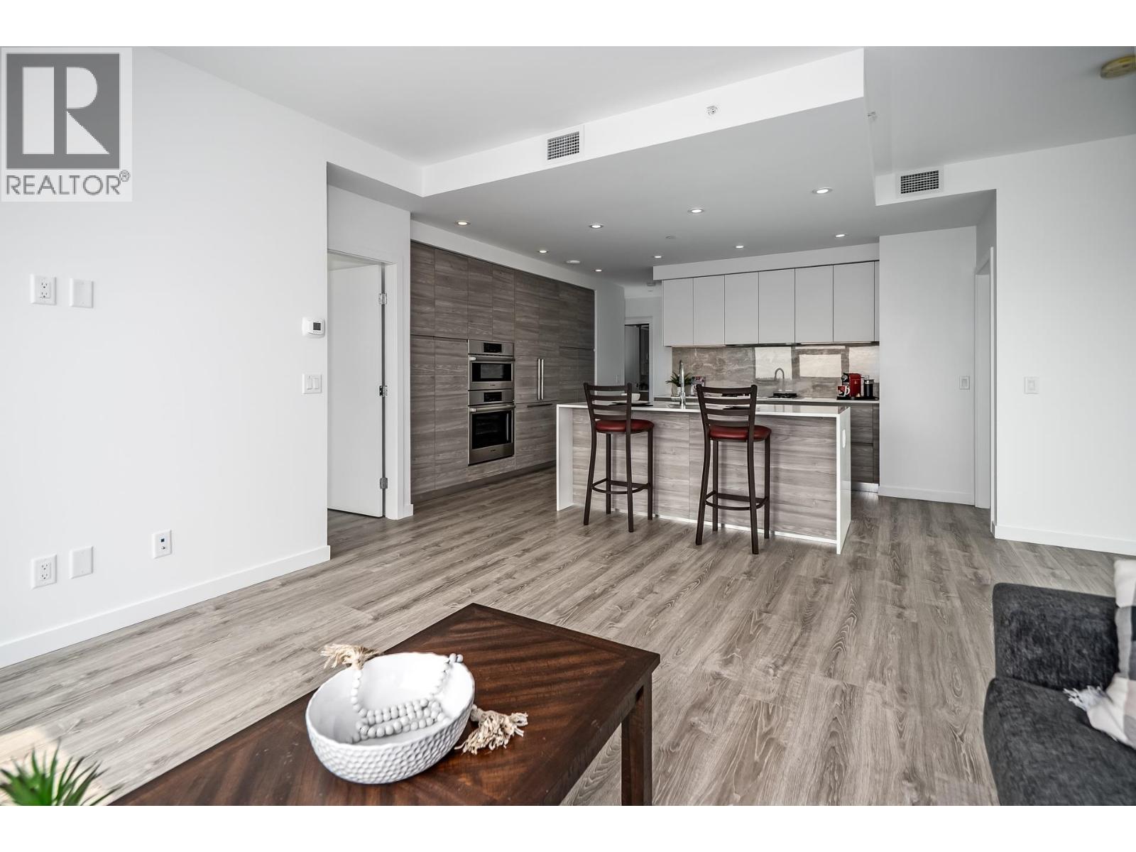3907 680 Quayside Drive, New Westminster, British Columbia  V3M 0P2 - Photo 8 - R3153126