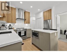 511 7599 15 STREET, Burnaby, British Columbia