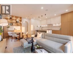 2 4956 CHESTER STREET, Vancouver, British Columbia