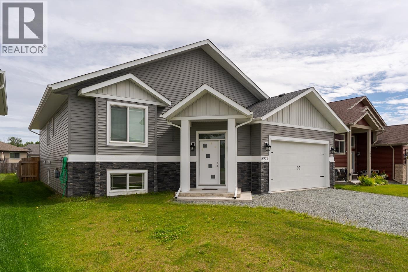 8976 Tatlow Place, Prince George, British Columbia  V2K 0B5 - Photo 2 - R3152028