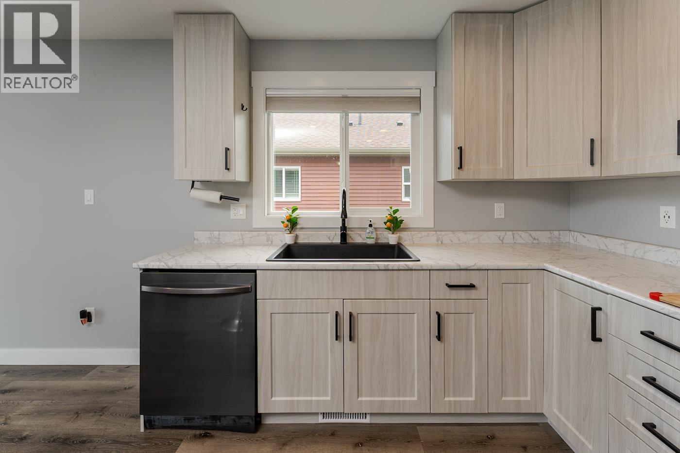 8976 Tatlow Place, Prince George, British Columbia  V2K 0B5 - Photo 6 - R3152028
