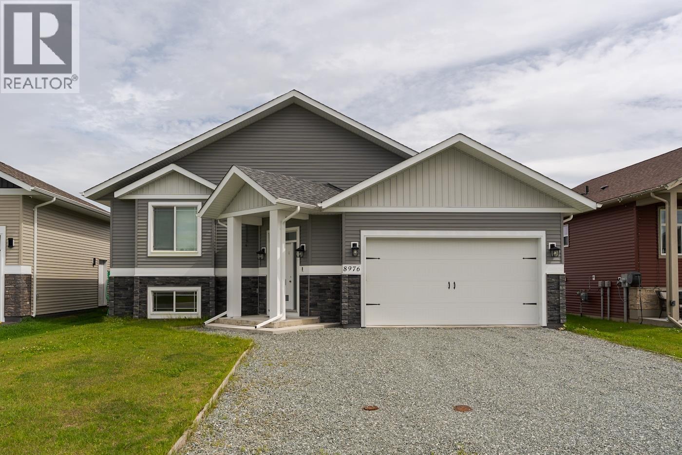 8976 Tatlow Place, Prince George, British Columbia  V2K 0B5 - Photo 3 - R3152028