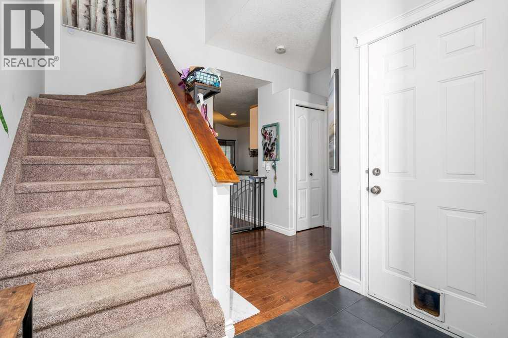 316 Washington Way SE, Medicine Hat, Alberta  T1A 8V2 - Photo 5 - A2333184