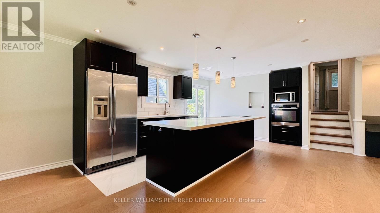 2255 Urwin Crescent, Oakville, Ontario  L6L 2T3 - Photo 9 - W13639310