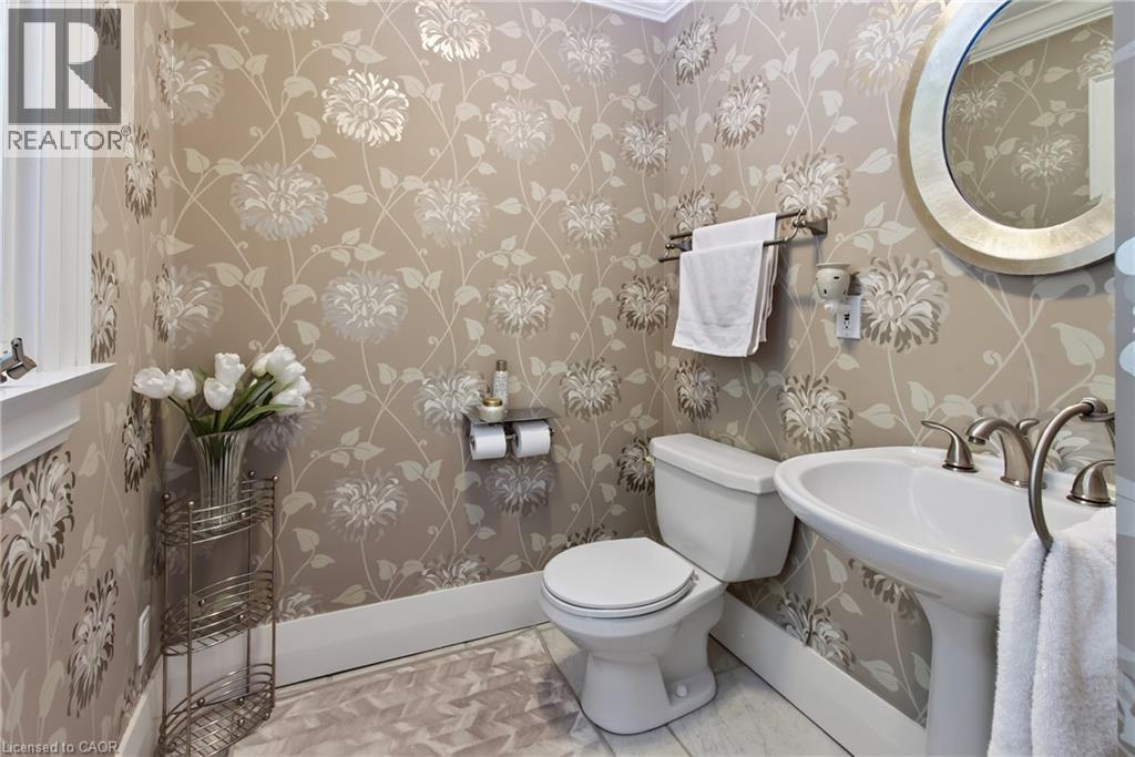 1391 Queen Victoria Avenue, Mississauga, Ontario  L5H 3H2 - Photo 24 - 40853342