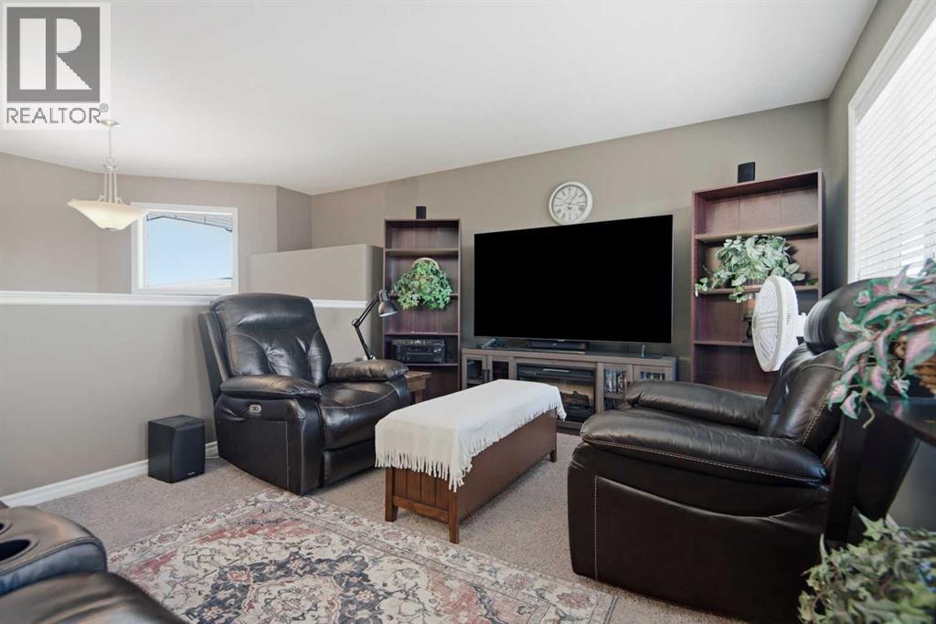 56 Heron Court, Penhold, Alberta  T4G 0G5 - Photo 10 - A2327483