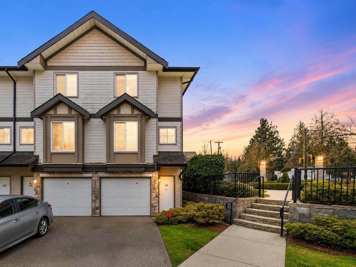 15 14855 100 AVENUE, Surrey, British Columbia