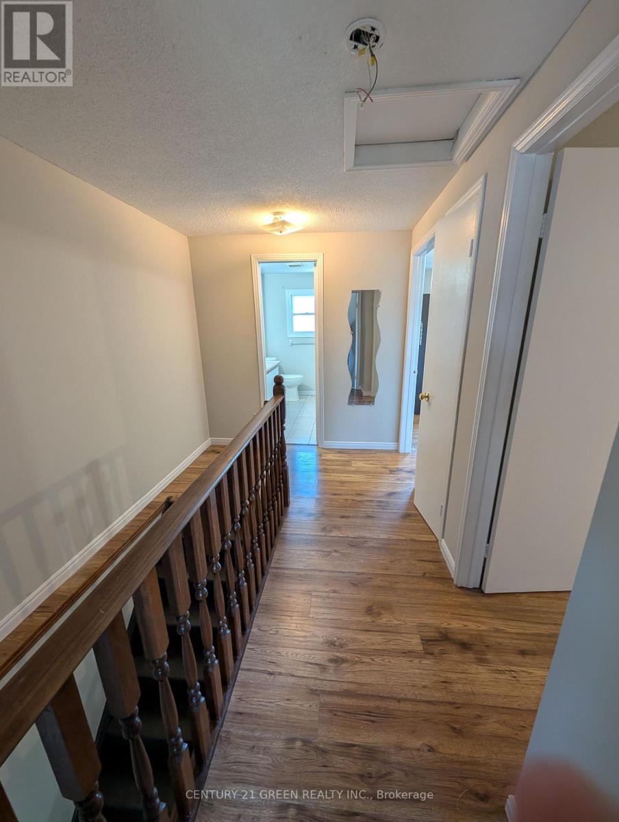 61 Ashley Crescent, London South, Ontario N6E 3P8 - Photo 14 - X13642582