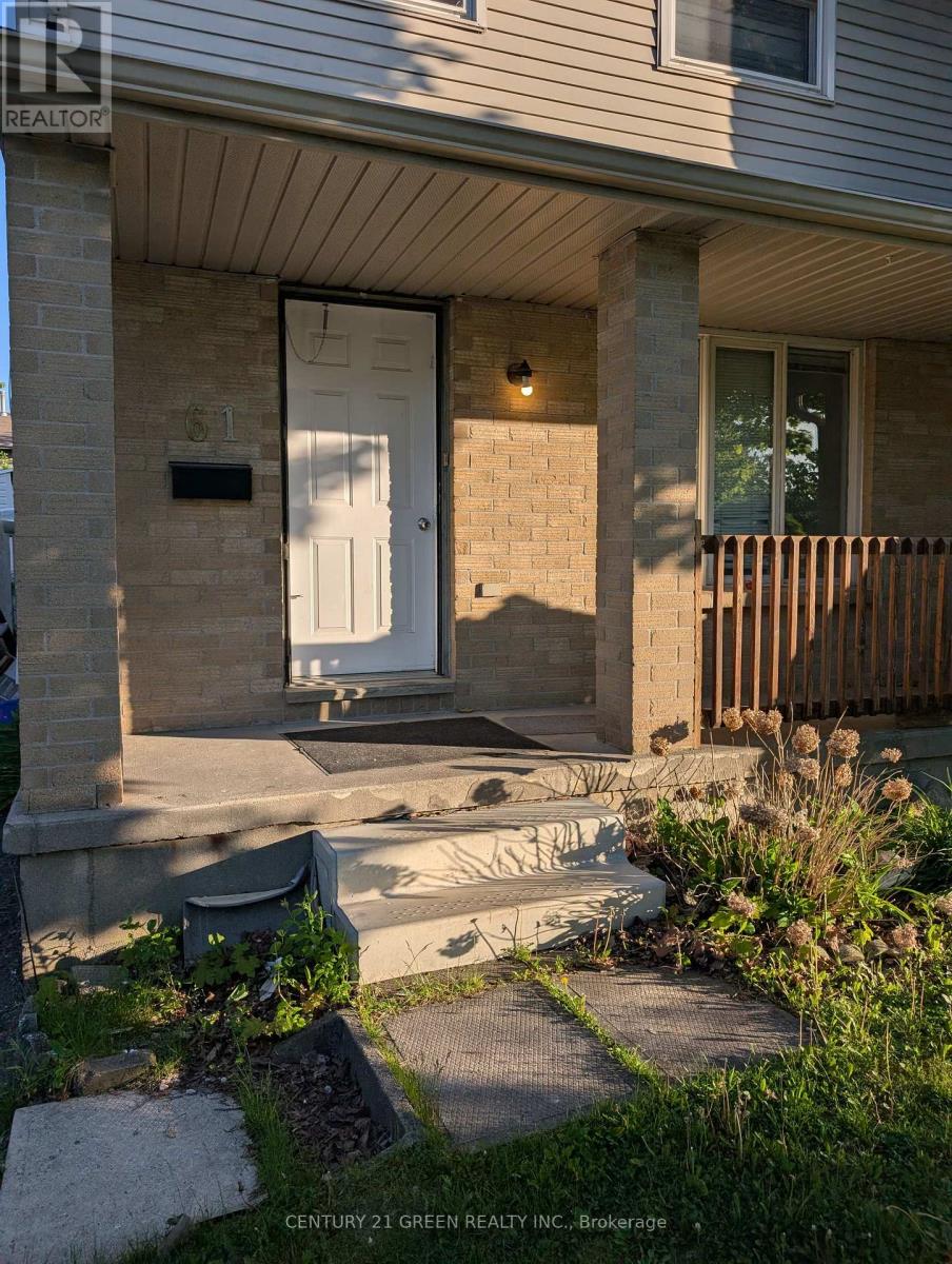 61 Ashley Crescent, London South, Ontario N6E 3P8 - Photo 2 - X13642582