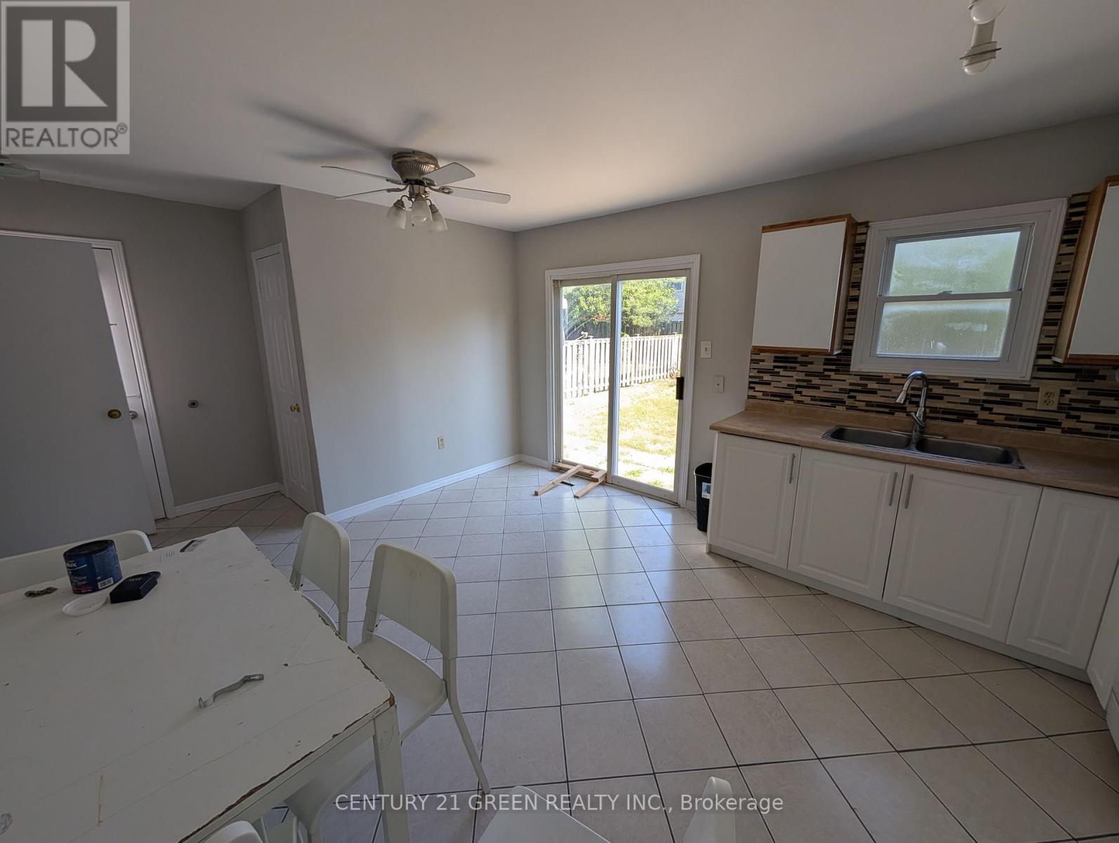 61 Ashley Crescent, London South, Ontario N6E 3P8 - Photo 7 - X13642582
