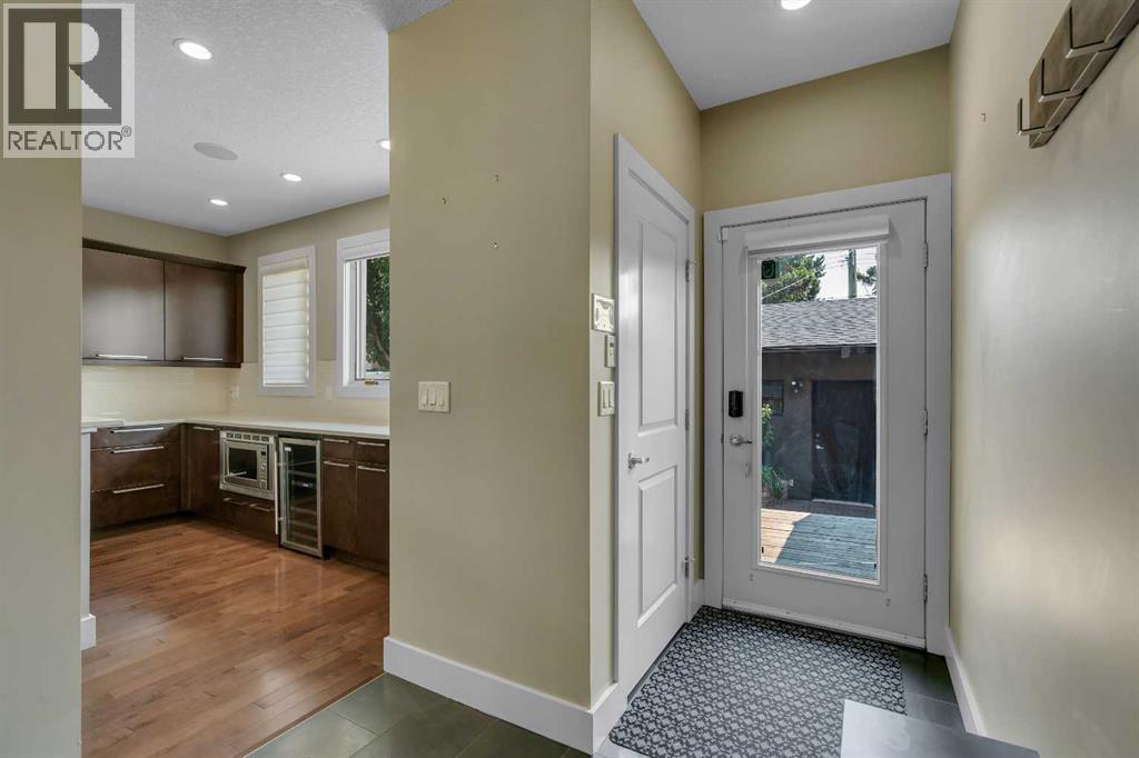 1721 44 Avenue SW, Calgary, Alberta  T2T 5M4 - Photo 15 - A2330934