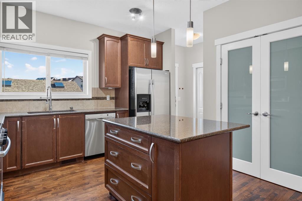 22 Panora Road NW, Calgary, Alberta  T3K 0R4 - Photo 13 - A2334301