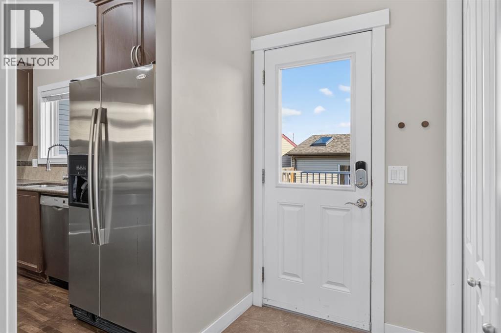 22 Panora Road NW, Calgary, Alberta  T3K 0R4 - Photo 17 - A2334301