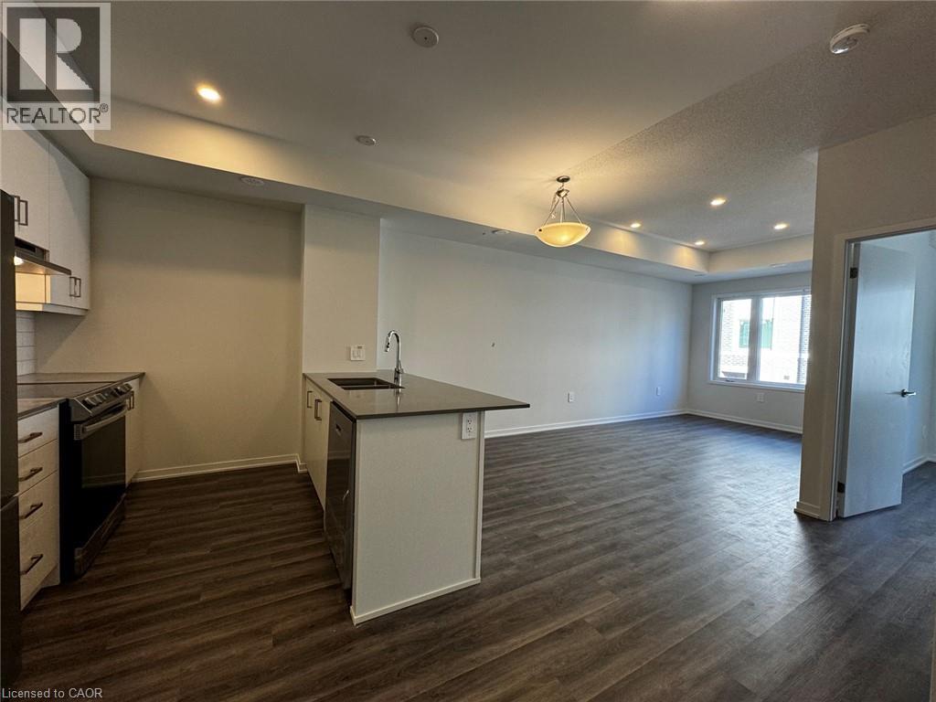31 Honeycrisp Crescent Unit# 63, Vaughan, Ontario  L4K 0N6 - Photo 2 - 40850576