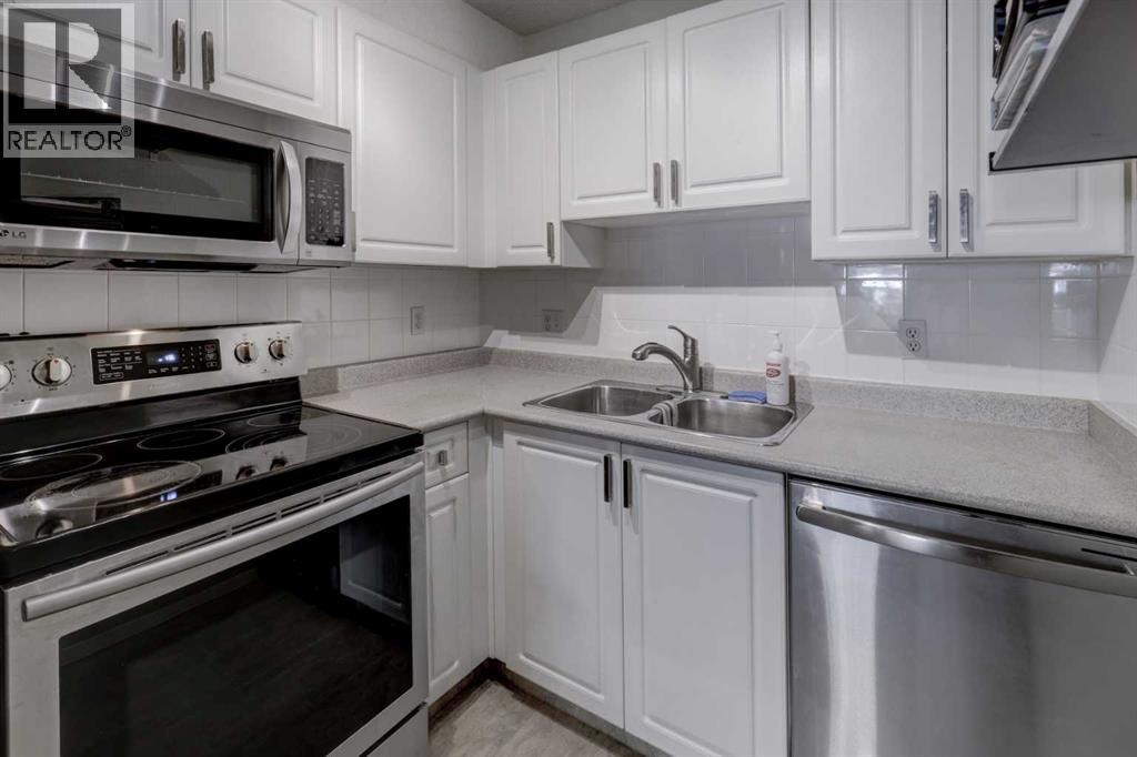 205, 550 Prominence Rise SW, Calgary, Alberta  T3H 5J1 - Photo 12 - A2330666