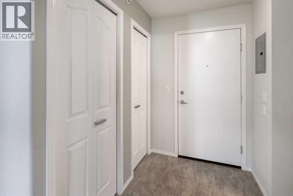 205, 550 Prominence Rise SW, Calgary, Alberta  T3H 5J1 - Photo 3 - A2330666