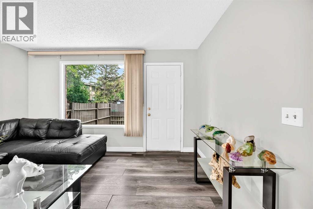 33, 175 Manora Place, Calgary, Alberta  T2A 4P6 - Photo 14 - A2335022