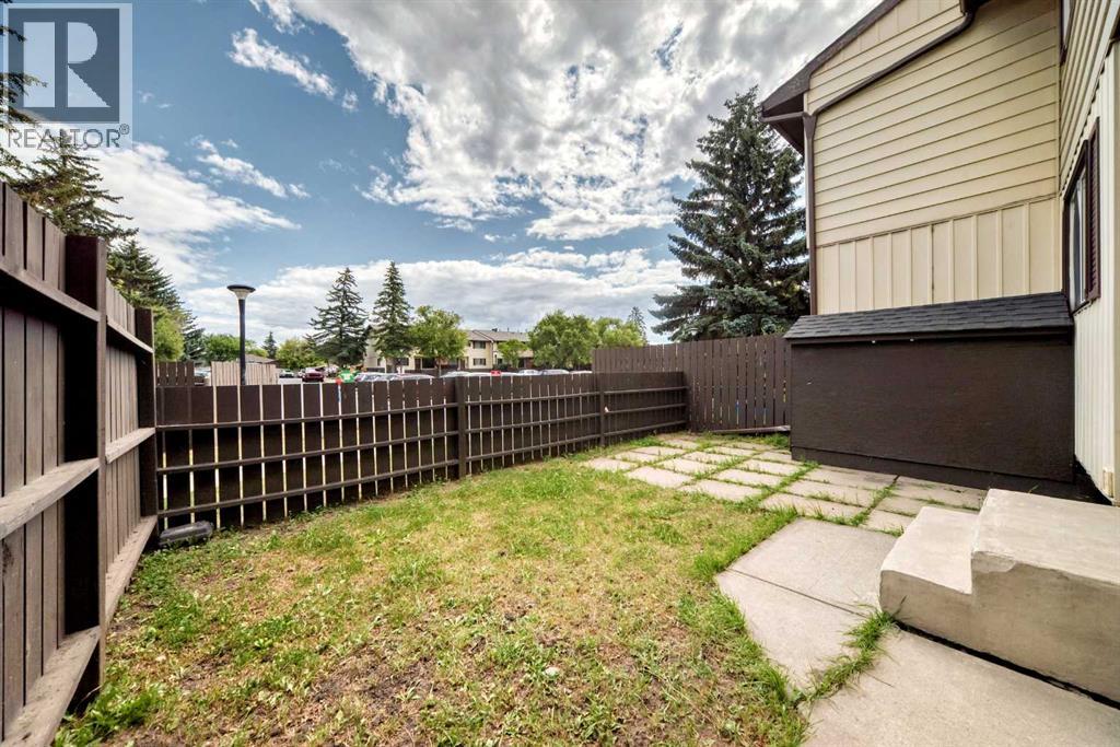 33, 175 Manora Place, Calgary, Alberta  T2A 4P6 - Photo 29 - A2335022