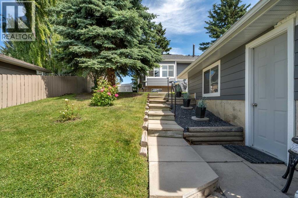 49 Lock Crescent, Okotoks, Alberta  T1S 1E8 - Photo 25 - A2313442