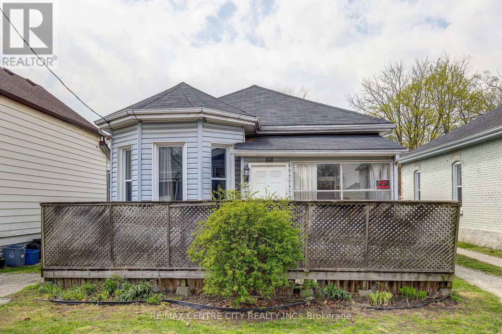 88 FLORA STREET, St. Thomas, Ontario