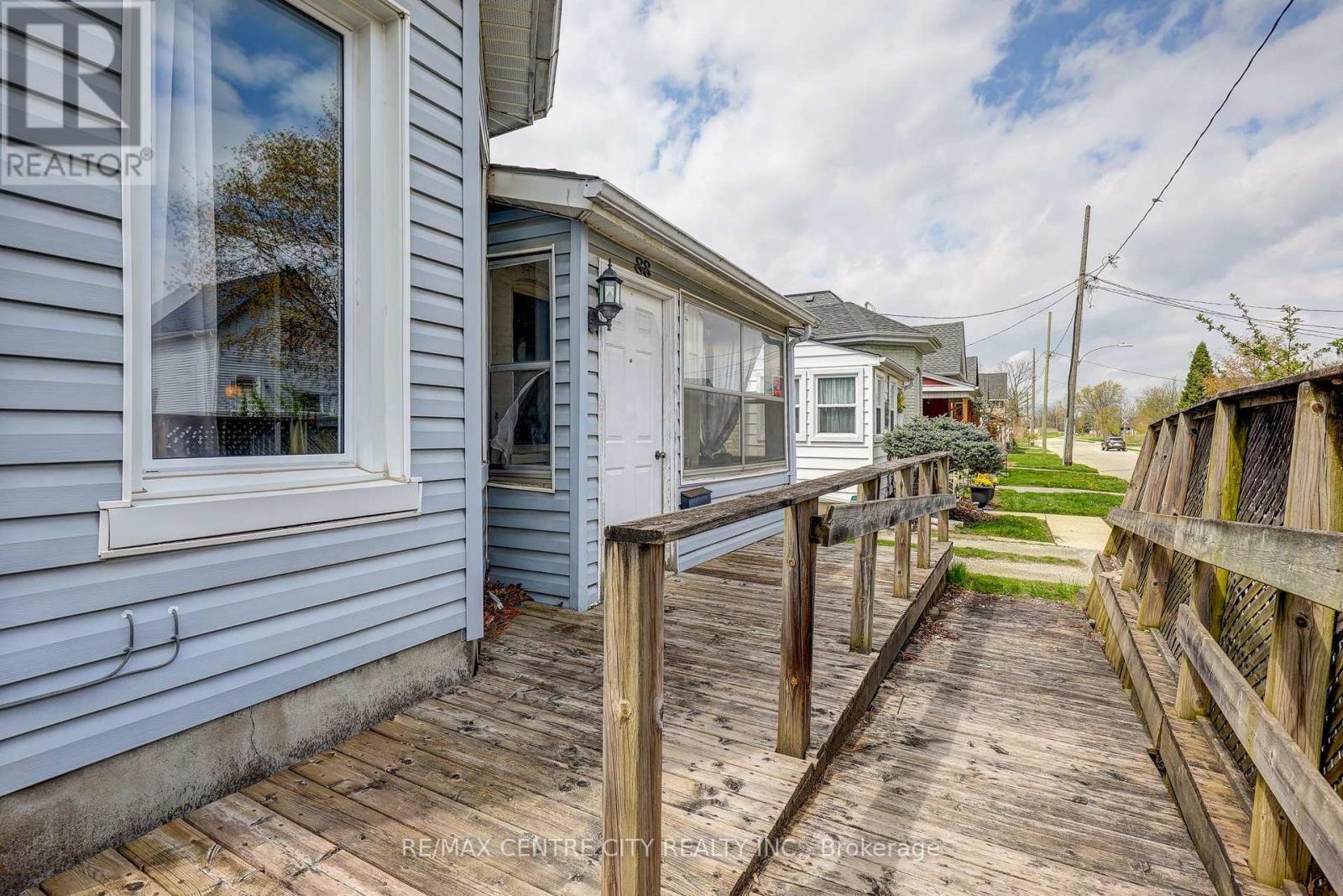 88 Flora Street, St. Thomas, Ontario  N5P 2X6 - Photo 5 - X13642674