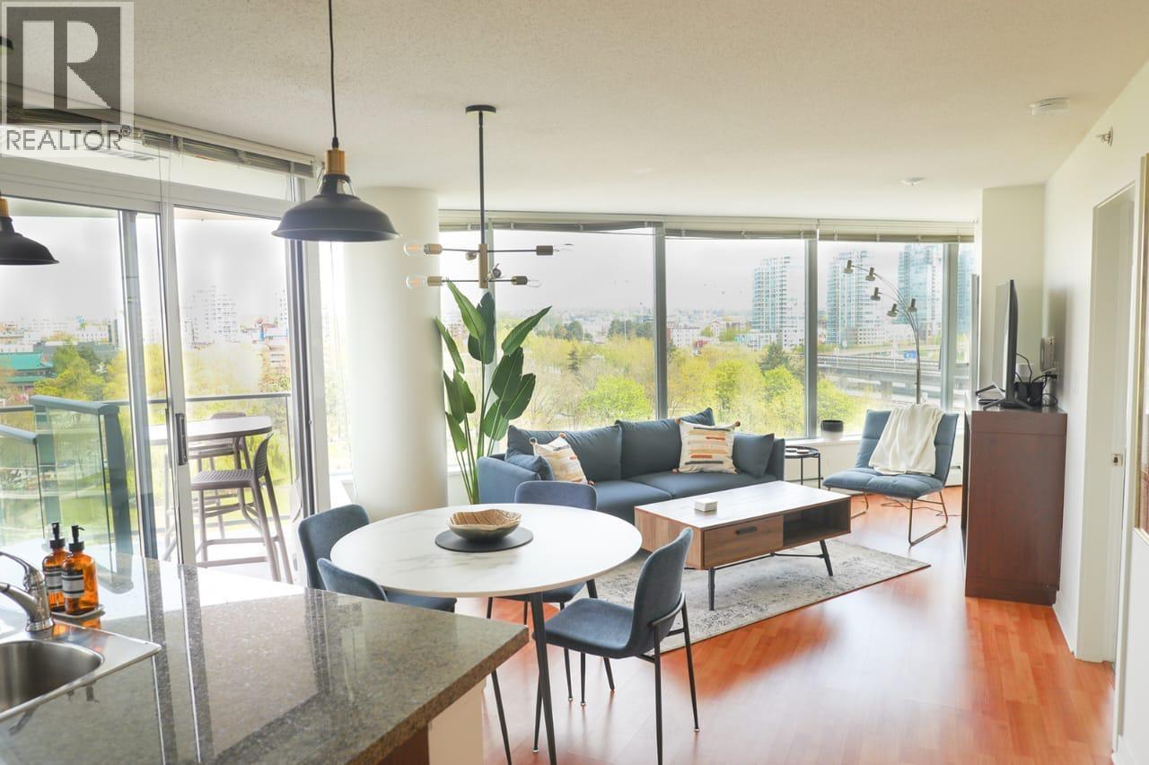 1009 688 ABBOTT STREET, Vancouver, British Columbia