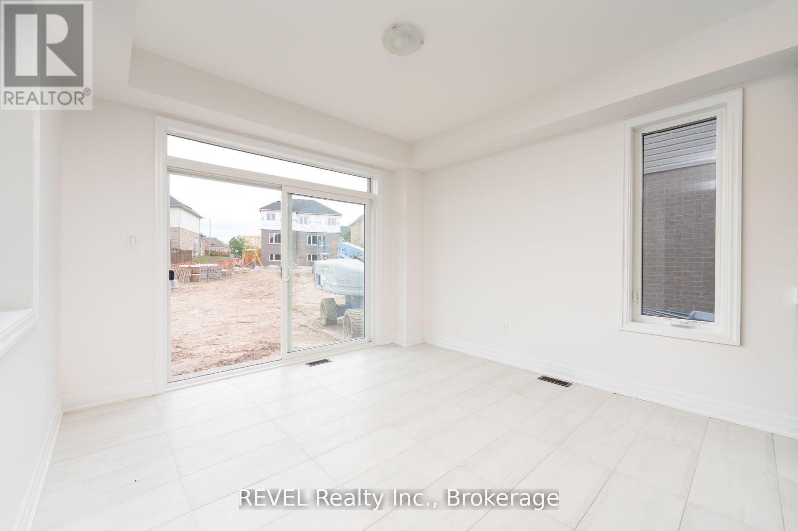 4568 Lyons Parkway, Niagara Falls, Ontario  L2E 6S6 - Photo 11 - X13642636