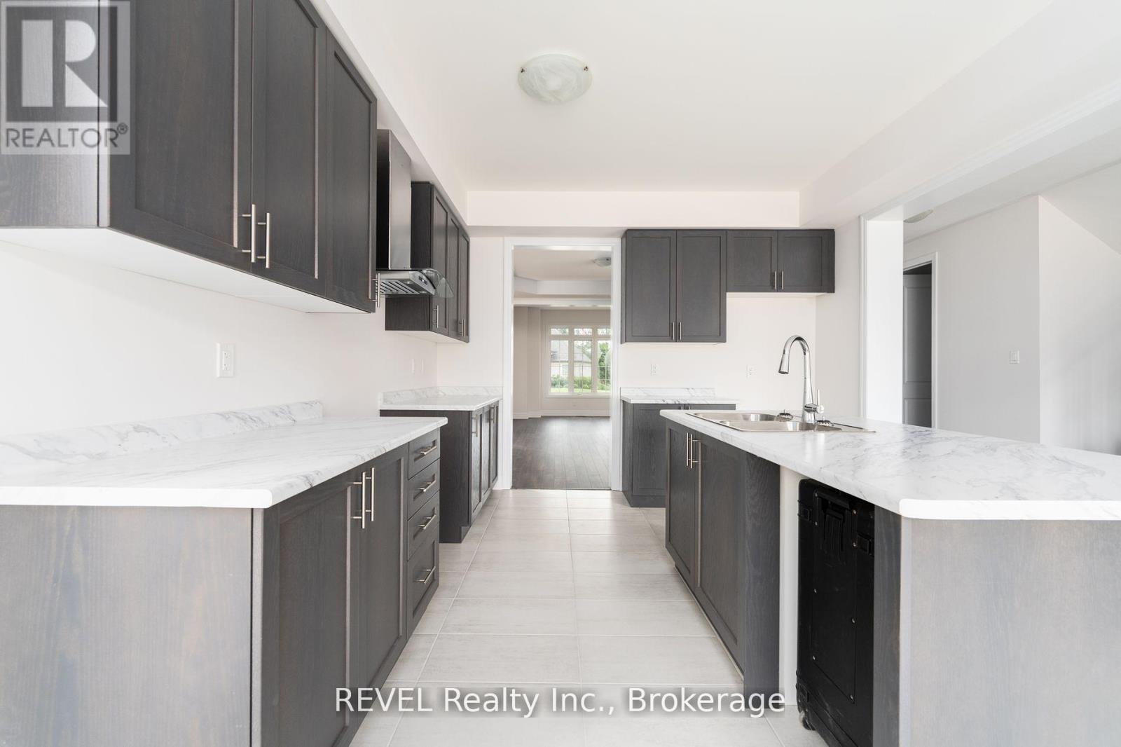 4568 Lyons Parkway, Niagara Falls, Ontario  L2E 6S6 - Photo 15 - X13642636