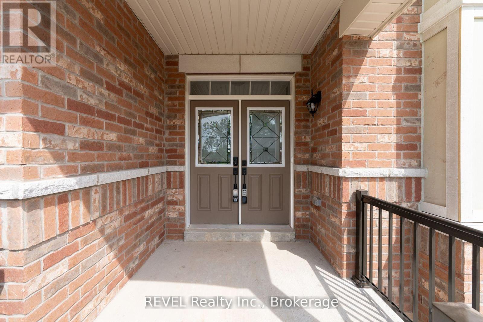 4568 Lyons Parkway, Niagara Falls, Ontario  L2E 6S6 - Photo 3 - X13642636