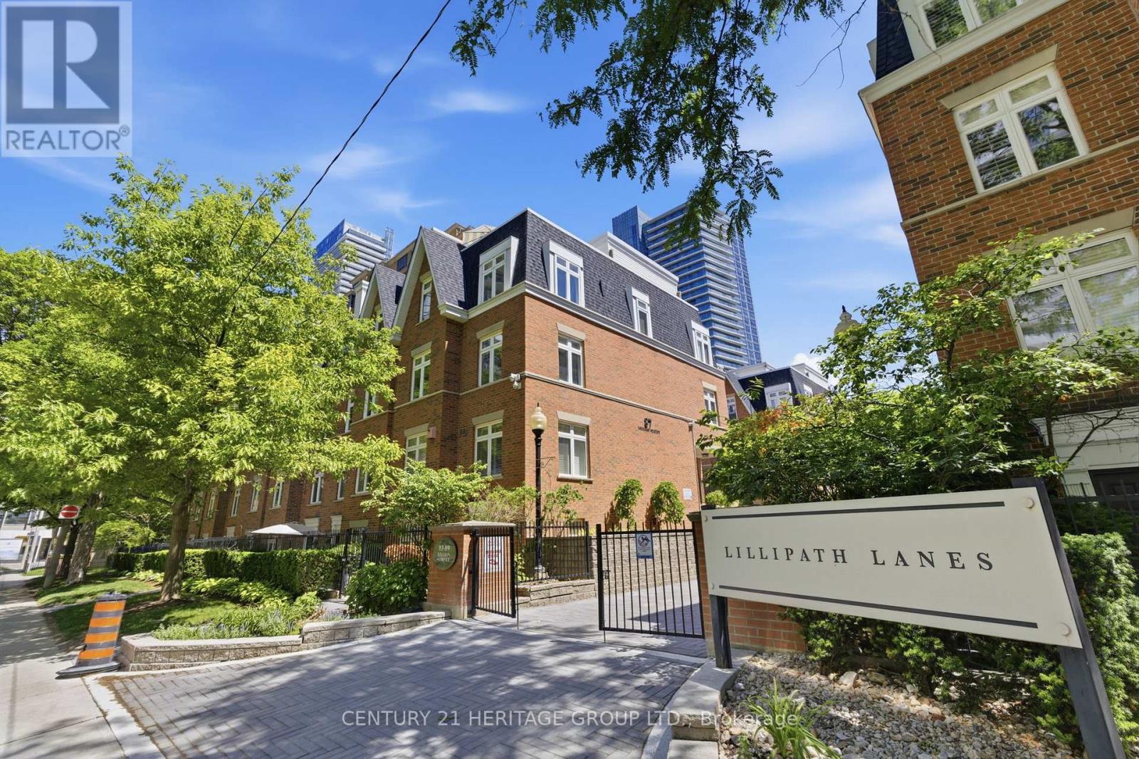 8 - 87 LILLIAN STREET, Toronto, Ontario