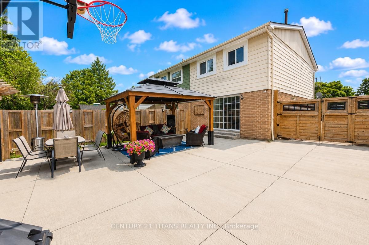 22 Whiteleas Avenue, Toronto, Ontario  M1B 1W7 - Photo 28 - E13642628