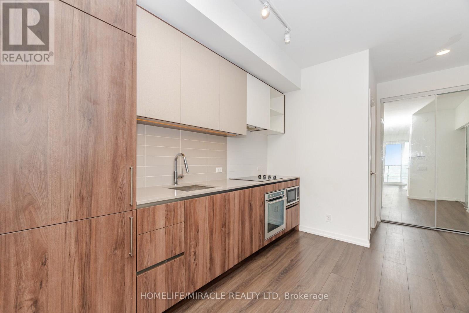 3907 - 7890 Jane Street, Vaughan, Ontario  L4K 0K9 - Photo 11 - N13642602