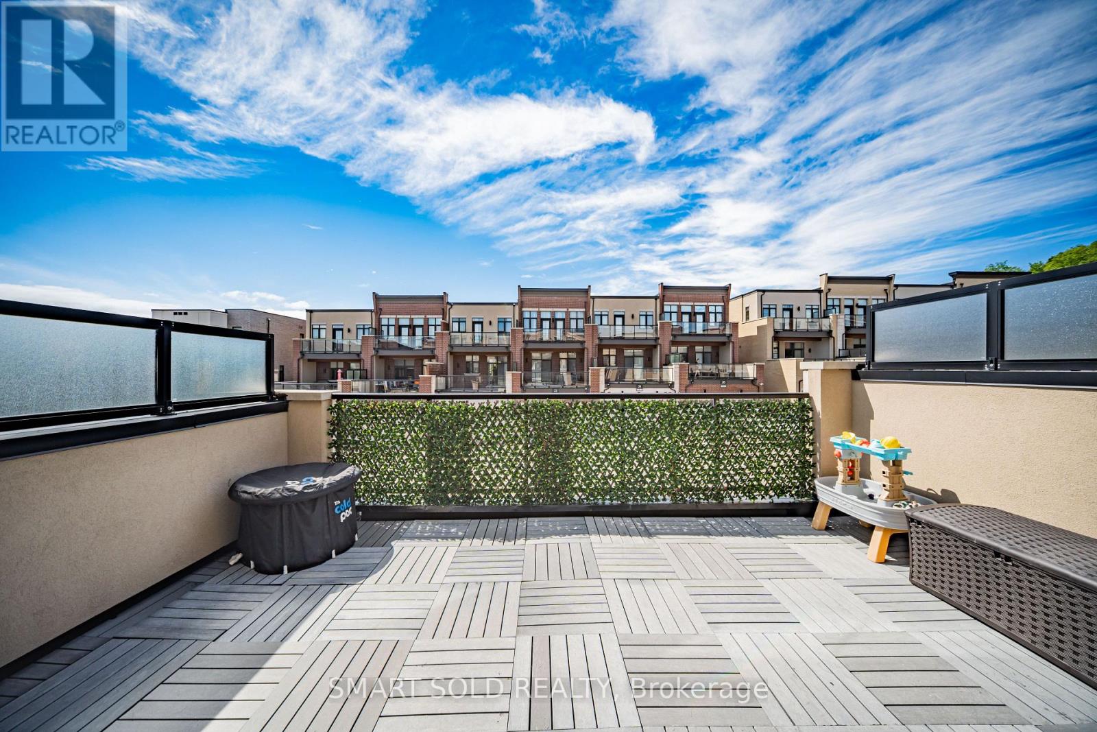22 Heriot Place, Vaughan, Ontario  L6A 4Z6 - Photo 3 - N13642604