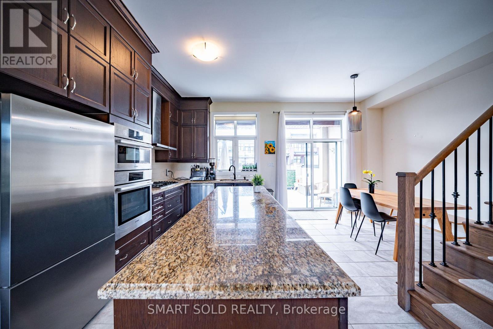 22 Heriot Place, Vaughan, Ontario  L6A 4Z6 - Photo 7 - N13642604