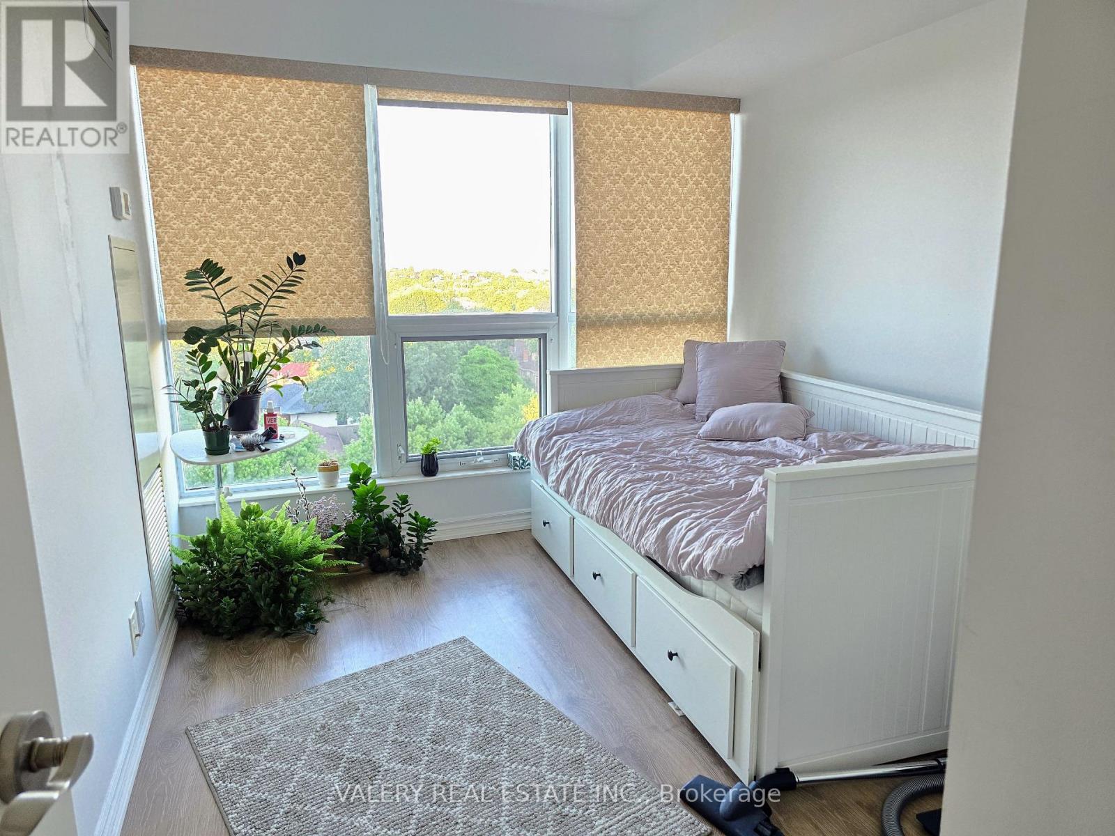 907 - 18 Harding Boulevard, Richmond Hill, Ontario  L4C 0T3 - Photo 10 - N13642606