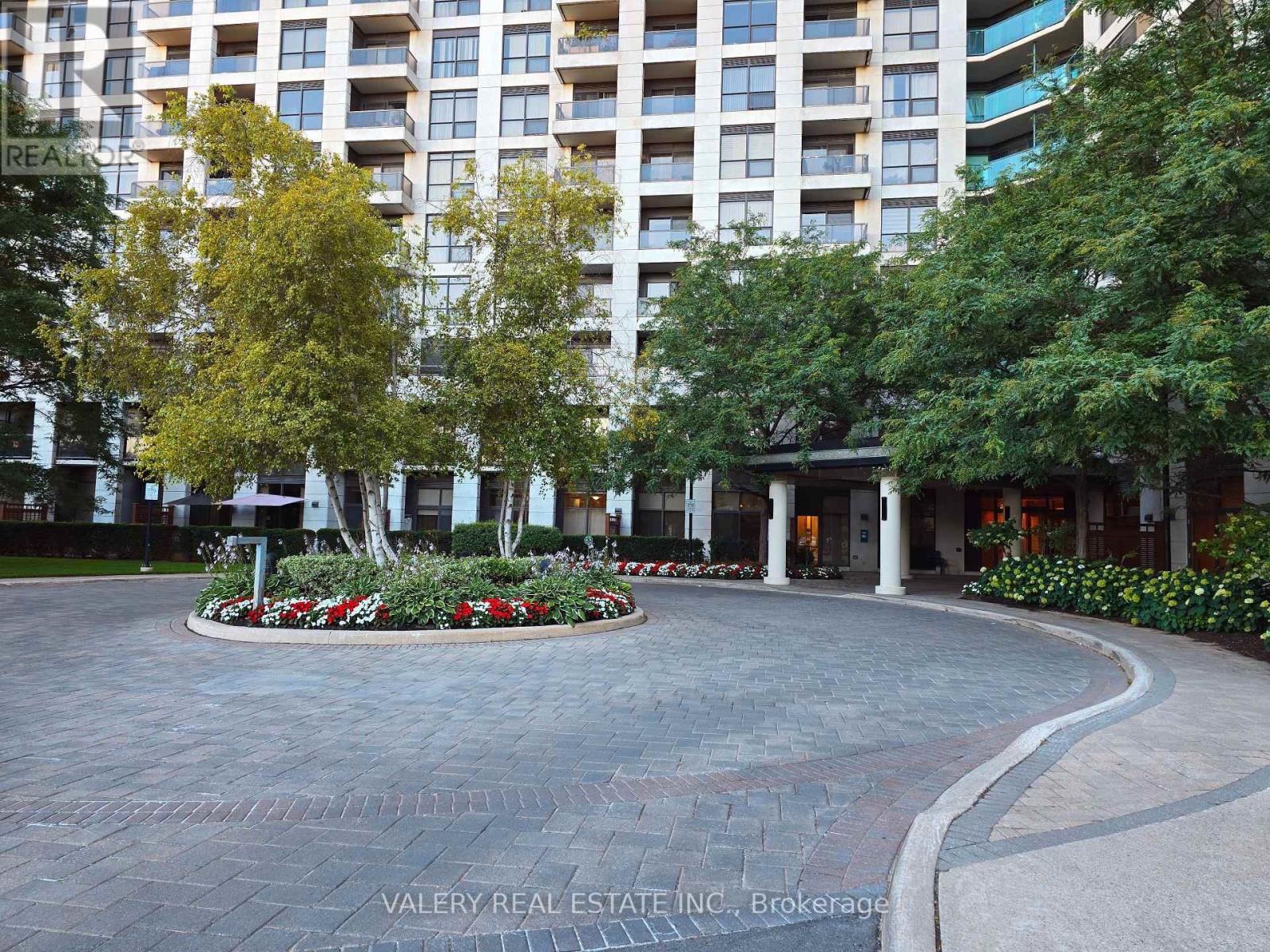 907 - 18 Harding Boulevard, Richmond Hill, Ontario  L4C 0T3 - Photo 12 - N13642606